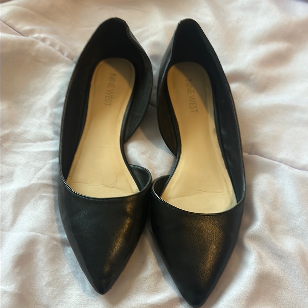 Nine West Black Pointed-Toe Flats Sleek Minimalist Design